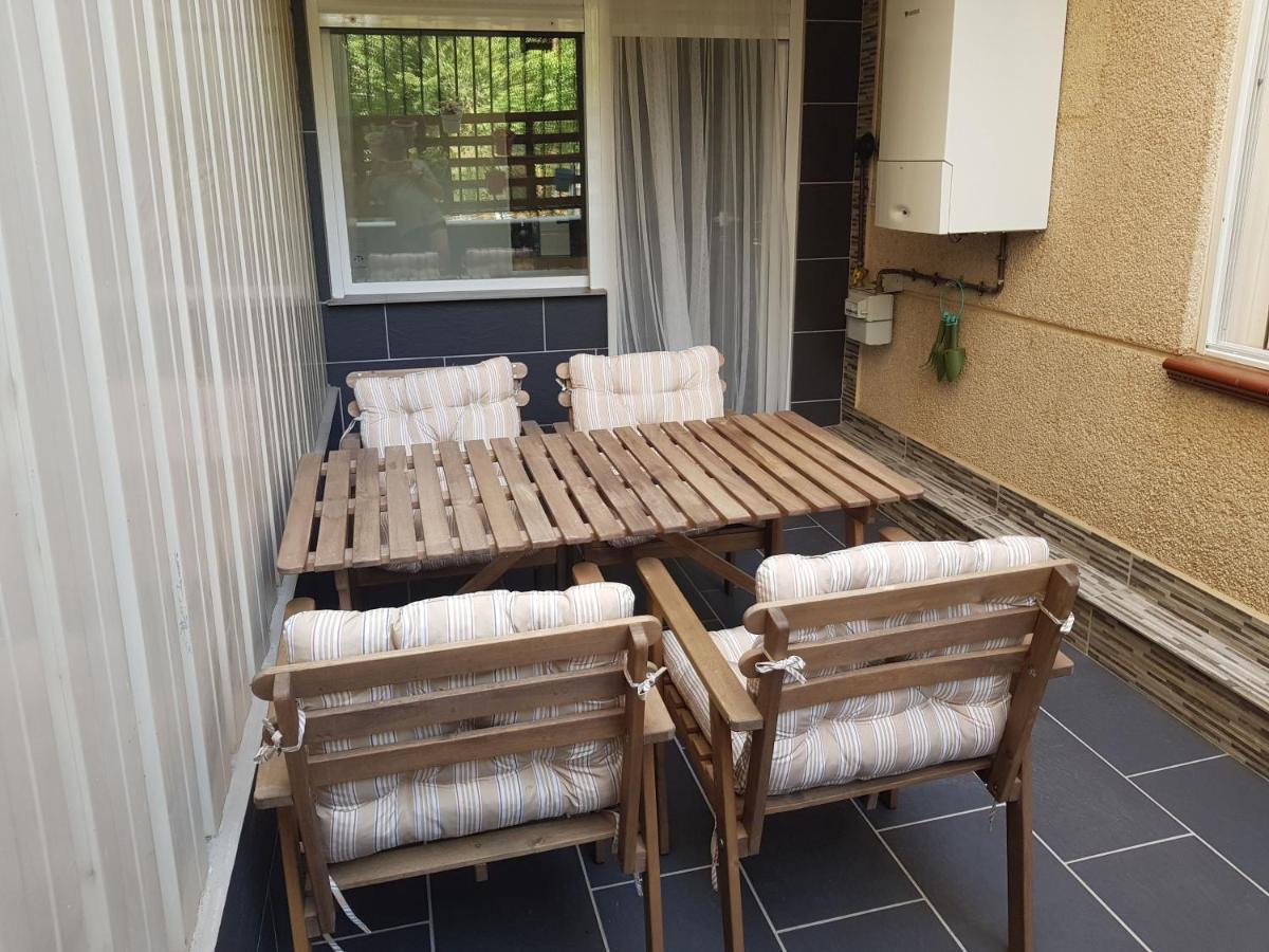 Amplio Apto Con Patio Privado Aranjuez Eksteriør billede