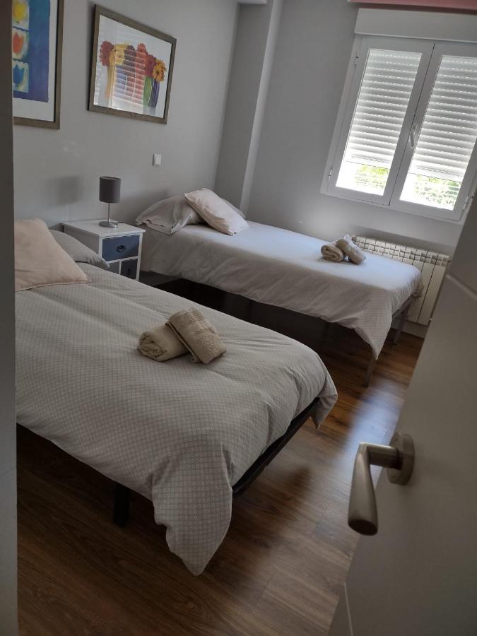 Amplio Apto Con Patio Privado Aranjuez Eksteriør billede