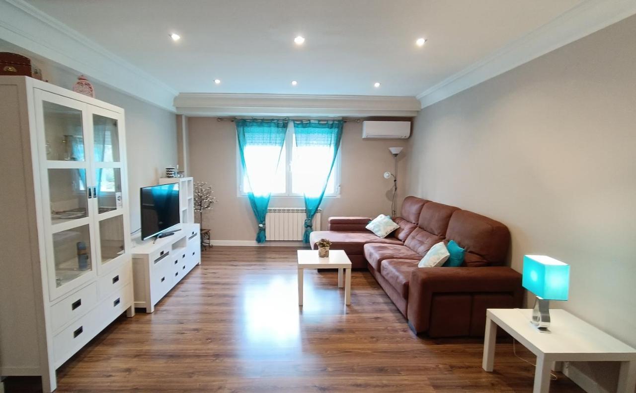 Amplio Apto Con Patio Privado Aranjuez Eksteriør billede